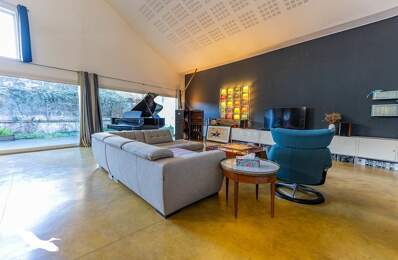 Appartement de 8 pièces principales — photo du bien