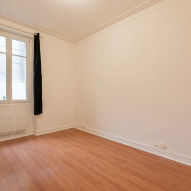 Appartement 3 pièces 215660 €