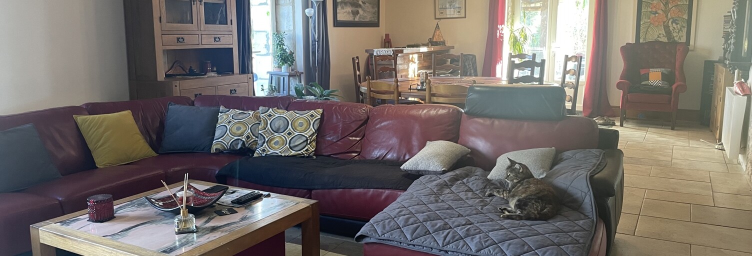 Maison 7 Pièces 205 m² à vendre à Chevanceaux (17210)