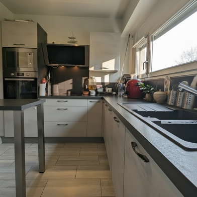 Appartement 4 pièces 275000 €