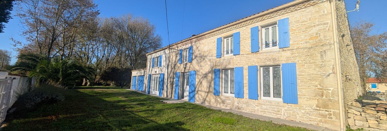 Maison 9 Pièces 284 m² à vendre à Vouhé (17700)