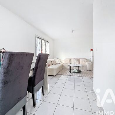 Appartement 3 pièces 110000 €