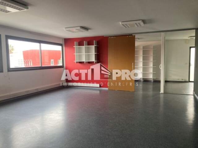 Bureaux à louer — photo du bien