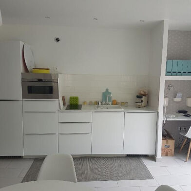 Appartement 2 pièces 809 €