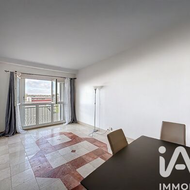 Appartement 3 pièces 1030 €