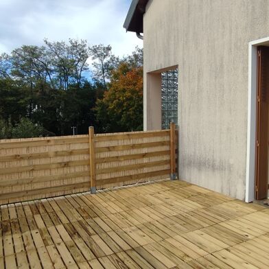 Appartement 4 pièces 910 €