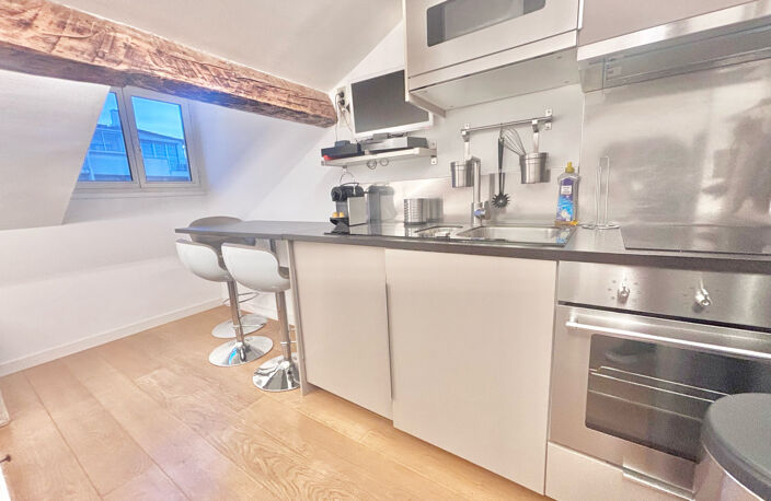 CANNES PROCHE BANANE APPARTEMENT DE 13 M2 REFAIT À NEUF AVEC — photo 3