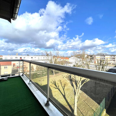 Appartement 4 pièces 220000 €