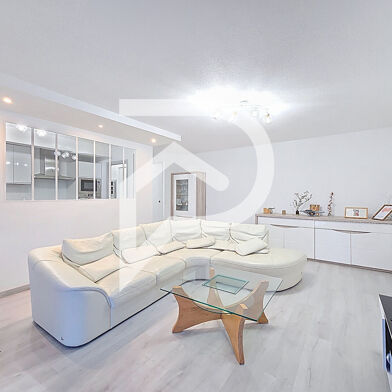 Appartement 3 pièces 265200 €