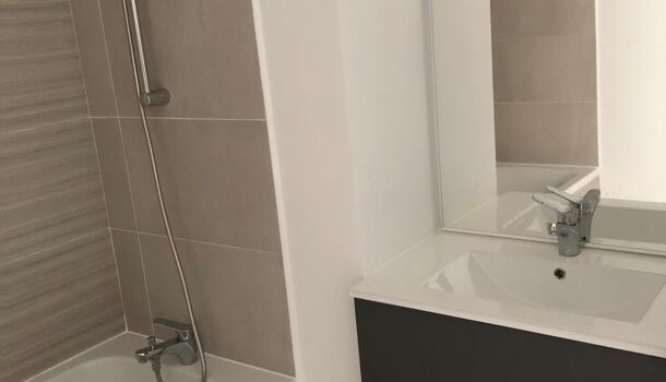 Appartement 3 pièces  à louer Marseille 11eme 13011