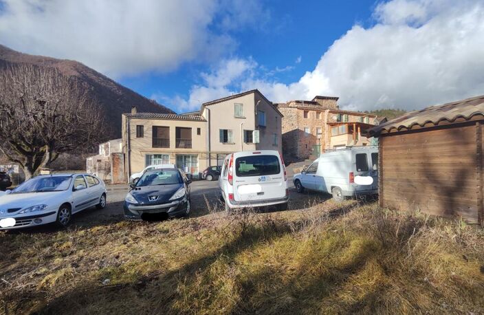 Centre Village Clamensane Terrain À Vendre 450 m² — photo 2