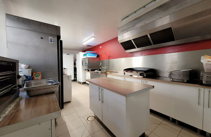 RESTAURANT DE CARACTERE– EMPLACEMENT EXCEPTIONNEL – LA ROMIEU (32480) — photo 2
