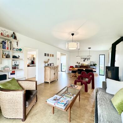 Maison 9 pièces 384800 €