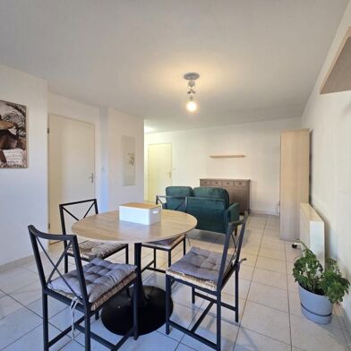 Appartement 2 pièces 825 €