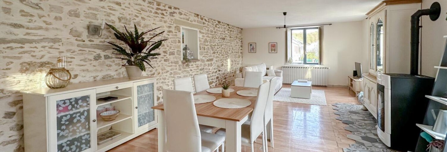 Maison 5 Pièces 98 m² à vendre à Saint-Maurice-Colombier (25260)