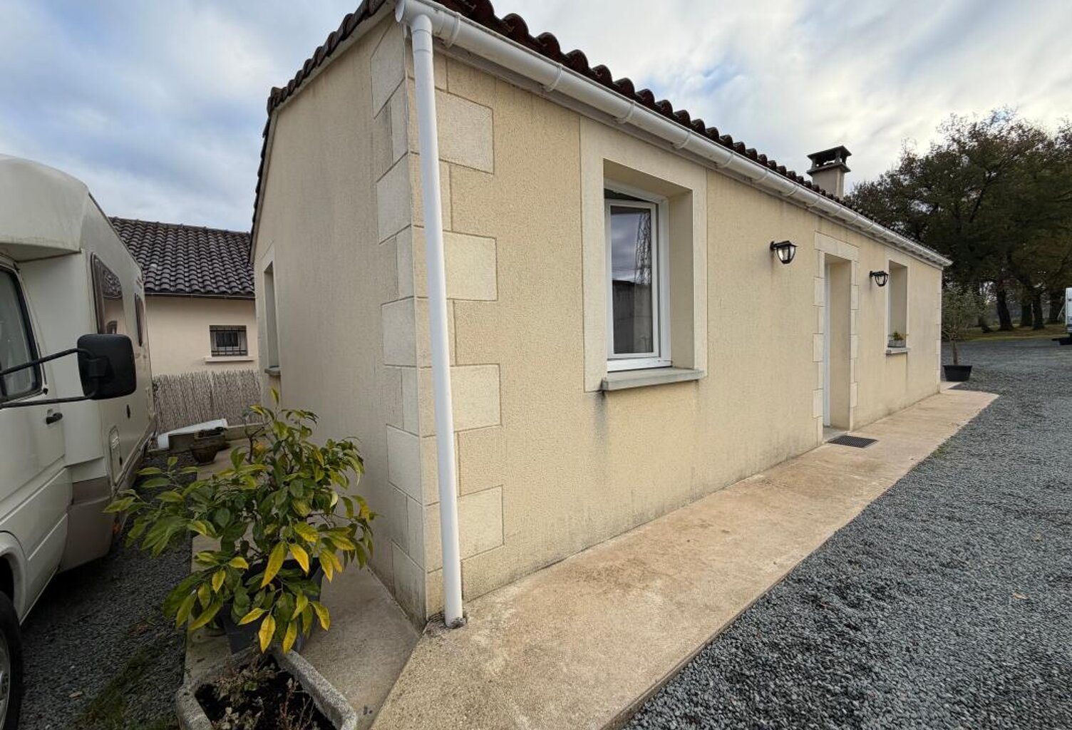Maison À Vendre — photo 1