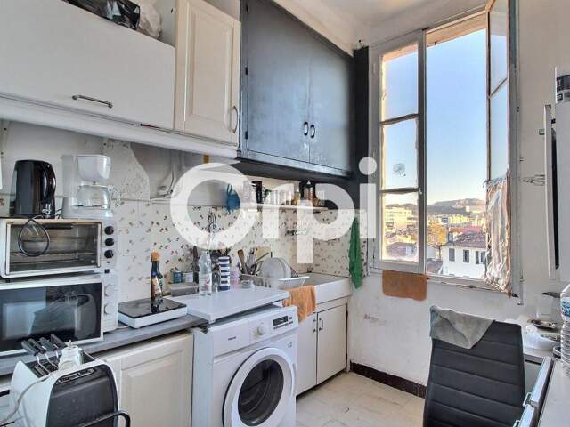 Appartement À Vendre — photo du bien