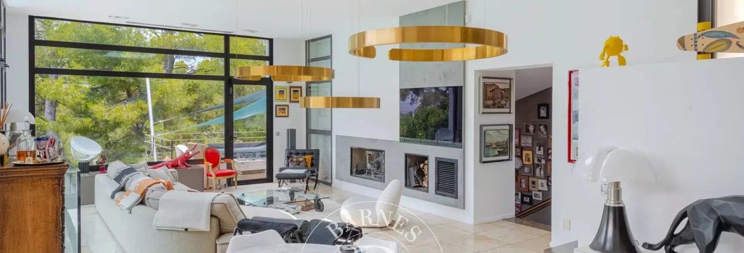 Maison 5 Pièces 185 m² à vendre à Marseille 9 (13009)