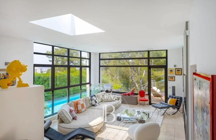 VENTE - MARSEILLE - LE REDON - MAISON CONTEMPORAINE- PISCINE — photo 3