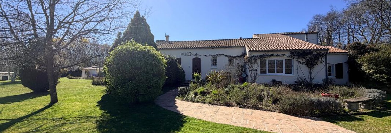 Maison 5 Pièces 235 m² à vendre à Meursac (17120)