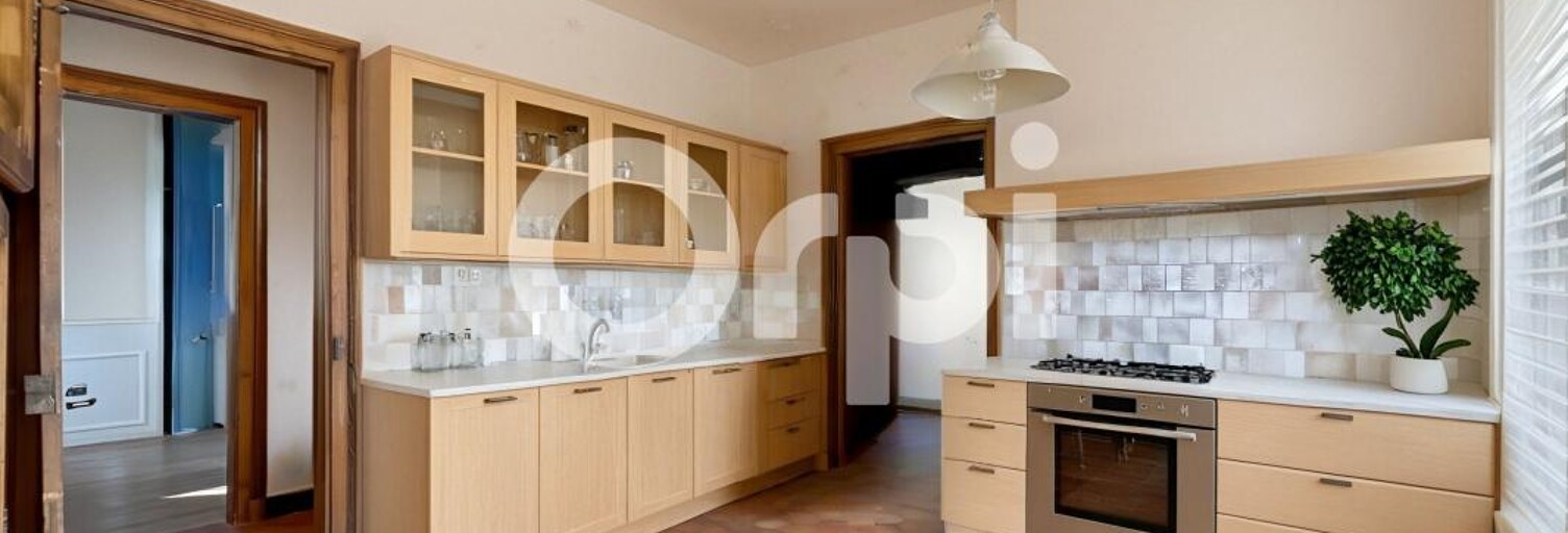 Maison 8 Pièces 300 m² à vendre à Glisolles (27190)