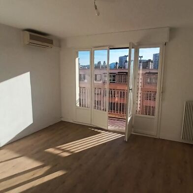 Appartement 3 pièces 850 €