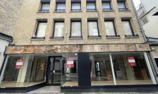 Commerce  101 m² à louer à Saint-Omer (62500)