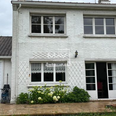 Maison 5 pièces 355600 €