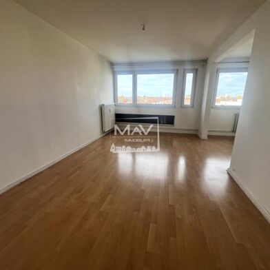 Appartement 3 pièces 788 €