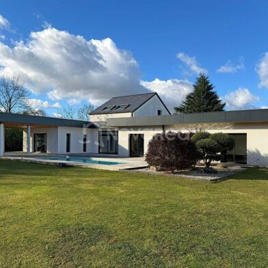 Maison 8 pièces 1100000 €