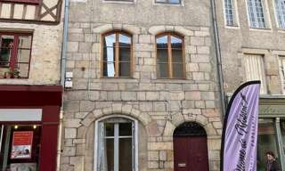 Maison 7 Pièces 222 m² à vendre à Saint-Léonard-de-Noblat (87400)