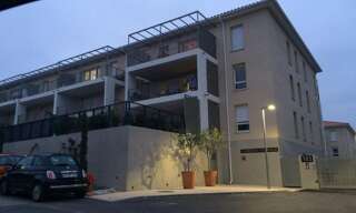 Garage   m² à louer à Le Beausset (83330)