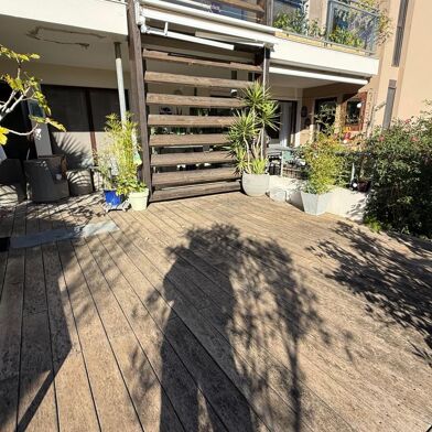 Appartement 4 pièces 592800 €