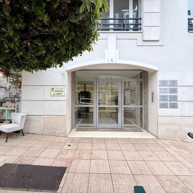 Appartement 3 pièces 548700 €