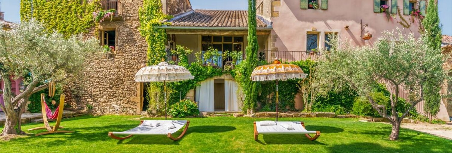 Maison 10 Pièces 300 m² à vendre à Uzès (30700)