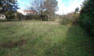 Terrain  601 m² à vendre à La Tour-d'Aigues (84240)