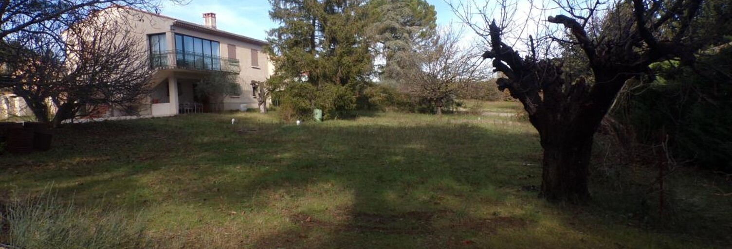 Terrain  577 m² à vendre à La Tour-d'Aigues (84240)