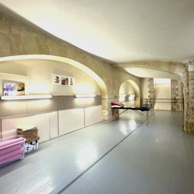 property.type.service  430000 €