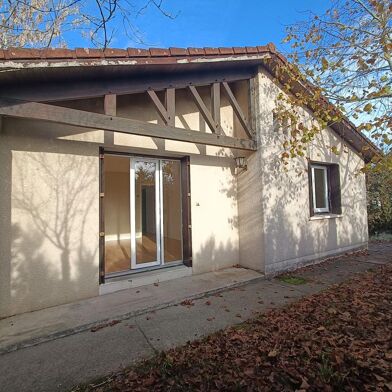 Maison 5 pièces 990 €