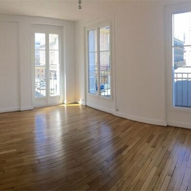 Appartement 2 pièces 802 €