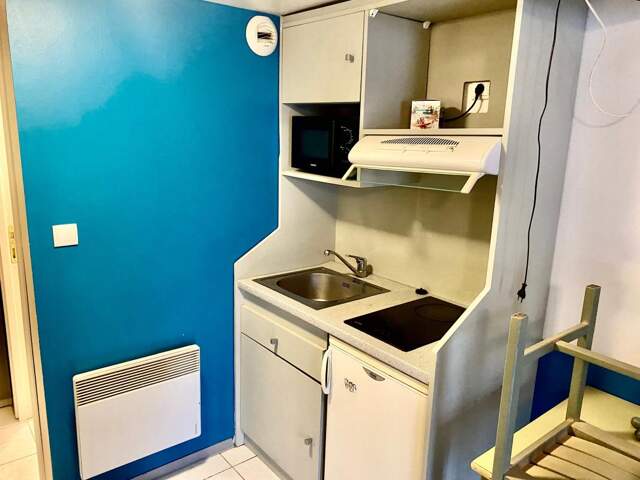 STUDIO AVEC MEZZANINE — photo du bien