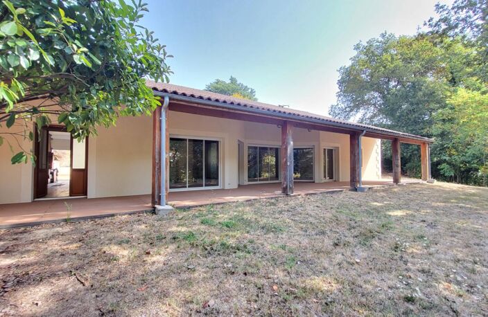Maison contemporaine atypique 24700 Montpon 8 pièces  161 m2 parcelle 2048 m² — photo 2
