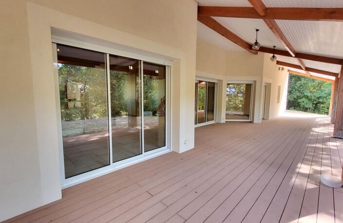 Maison contemporaine atypique 24700 Montpon 8 pièces  161 m2 parcelle 2048 m² — photo 4