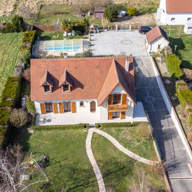 Maison 8 pièces 299000 €