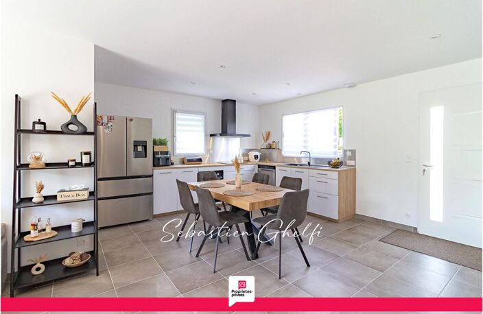 maison de plain-pied avec 3 chambres cellier grand terrain de 1860 m² — photo 4