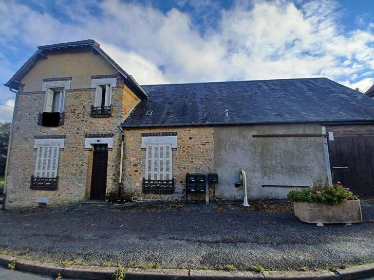 // A SAISIR  Maison de village Planches 5 pièce(s) 95 m2 — photo 1