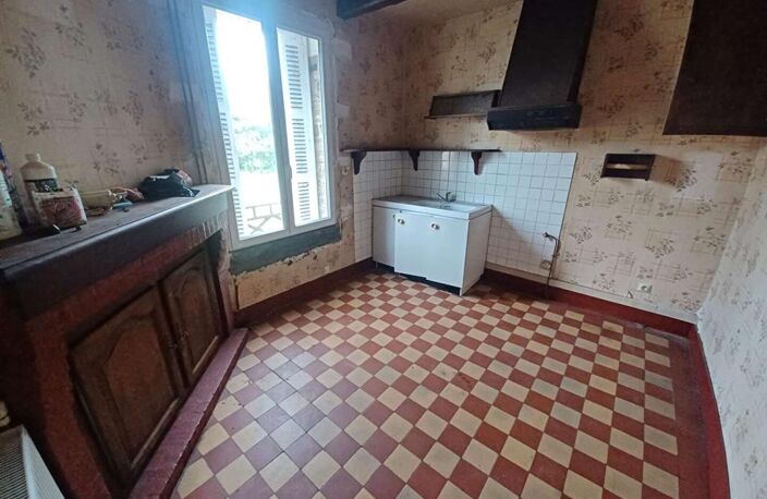 // A SAISIR  Maison de village Planches 5 pièce(s) 95 m2 — photo 4