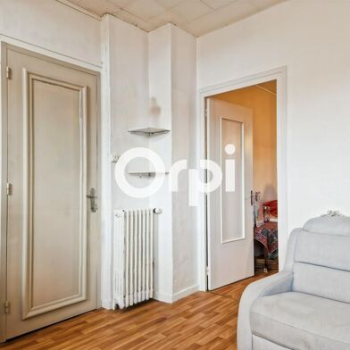 Appartement 4 pièces 186000 €
