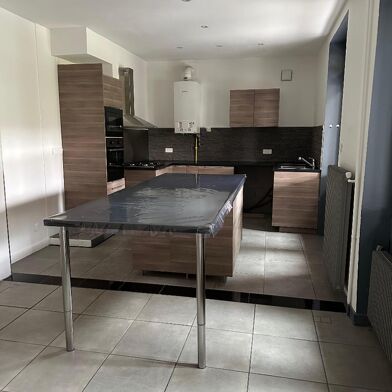 Maison 4 pièces 1180 €