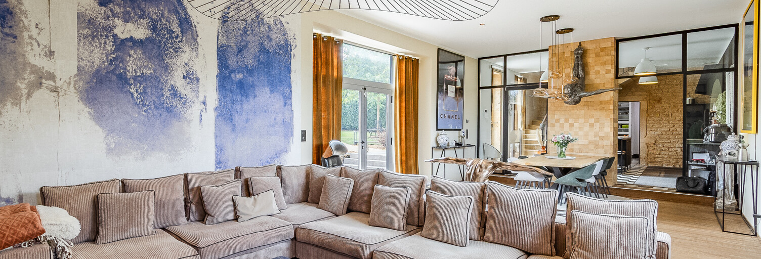 Maison 6 Pièces 223 m² à vendre à Porte des Pierres Dorées (69400)